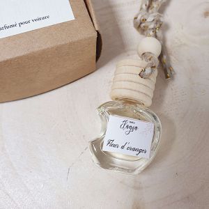 Détail diffuseur voiture FLEUR D'ORANGER