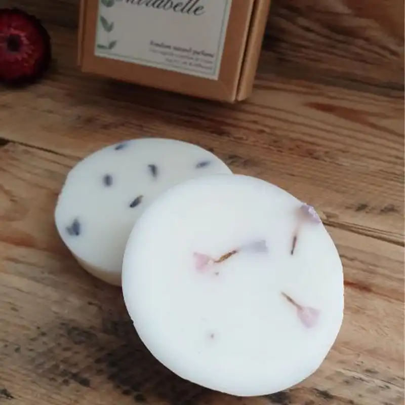 Fondant-mirabelle-petales-lavande-ou-statice-