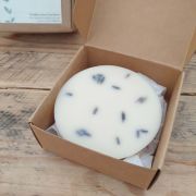 détail fondant parfumé PATCHOULI pétale lavande